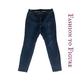 Fashion to Figure Dark Wash Skinny Leg Blue Jeans Sz 16